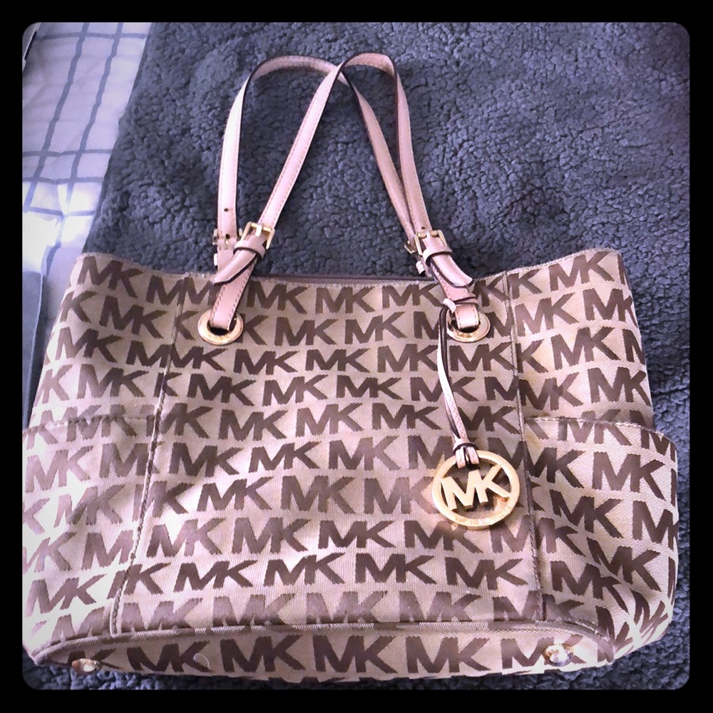 Michael Kors purse